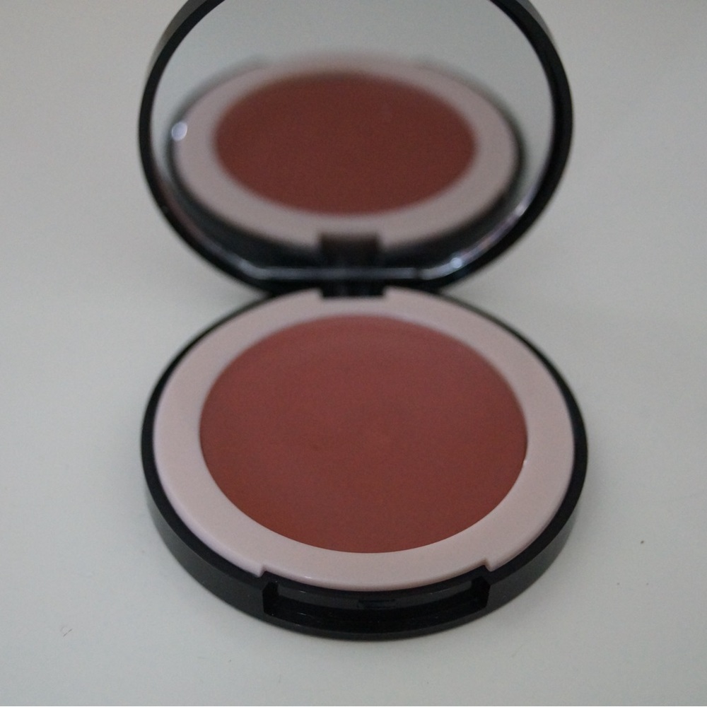 Doll 10 Hydro Gel Cream Blush "Natural Beauty"